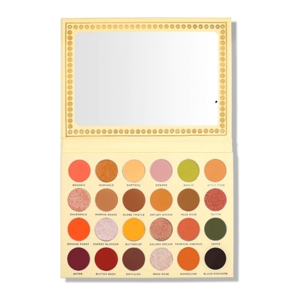 Floral Vintage Palette by Ace Beautē - Picture 6 of 9